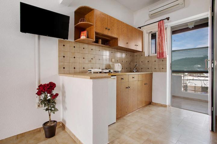 Bekiri'S Studios Alykanas  Luaran gambar